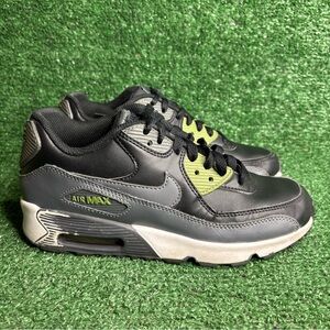 Nike Air Max 90 LTR GS Size 4.5 Youth 833412-008